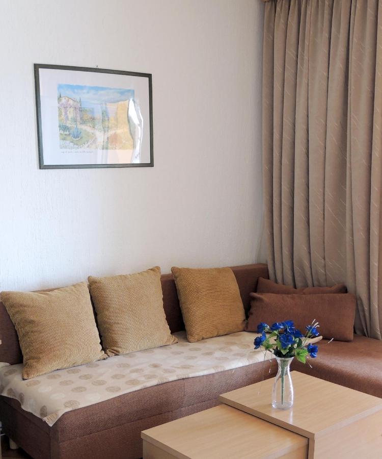 Apartman Husic Pag Town Exterior photo