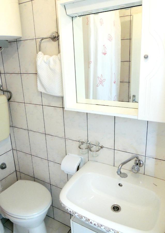 Apartman Husic Pag Town Exterior photo