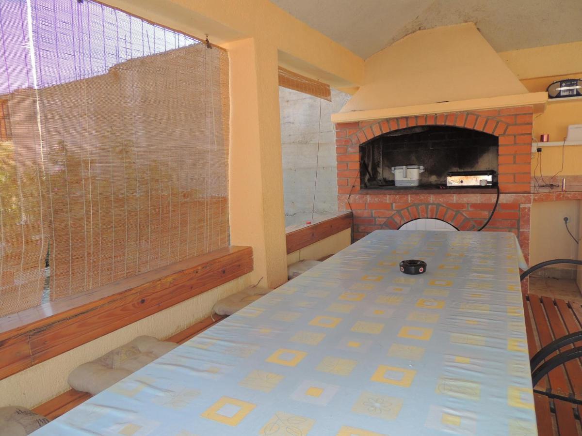 Apartman Husic Pag Town Exterior photo